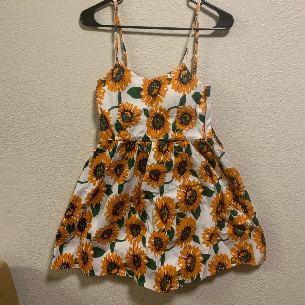NWOT Sunflower Sundress